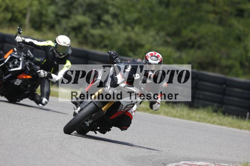/27 12.06.2025 Ducati Schweiz Trackday Warmup  ADR/gruen-vert/29